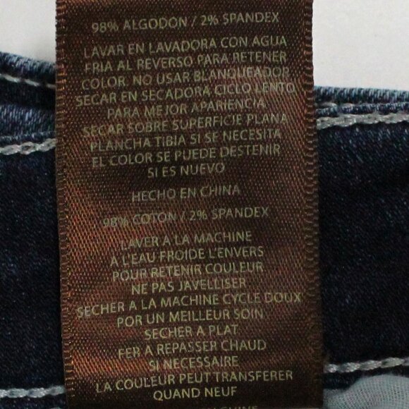 Kut From The Kloth Women's Size 6 Below the Knee Blue Denim Jean Capri Pants - Picture 13 of 15